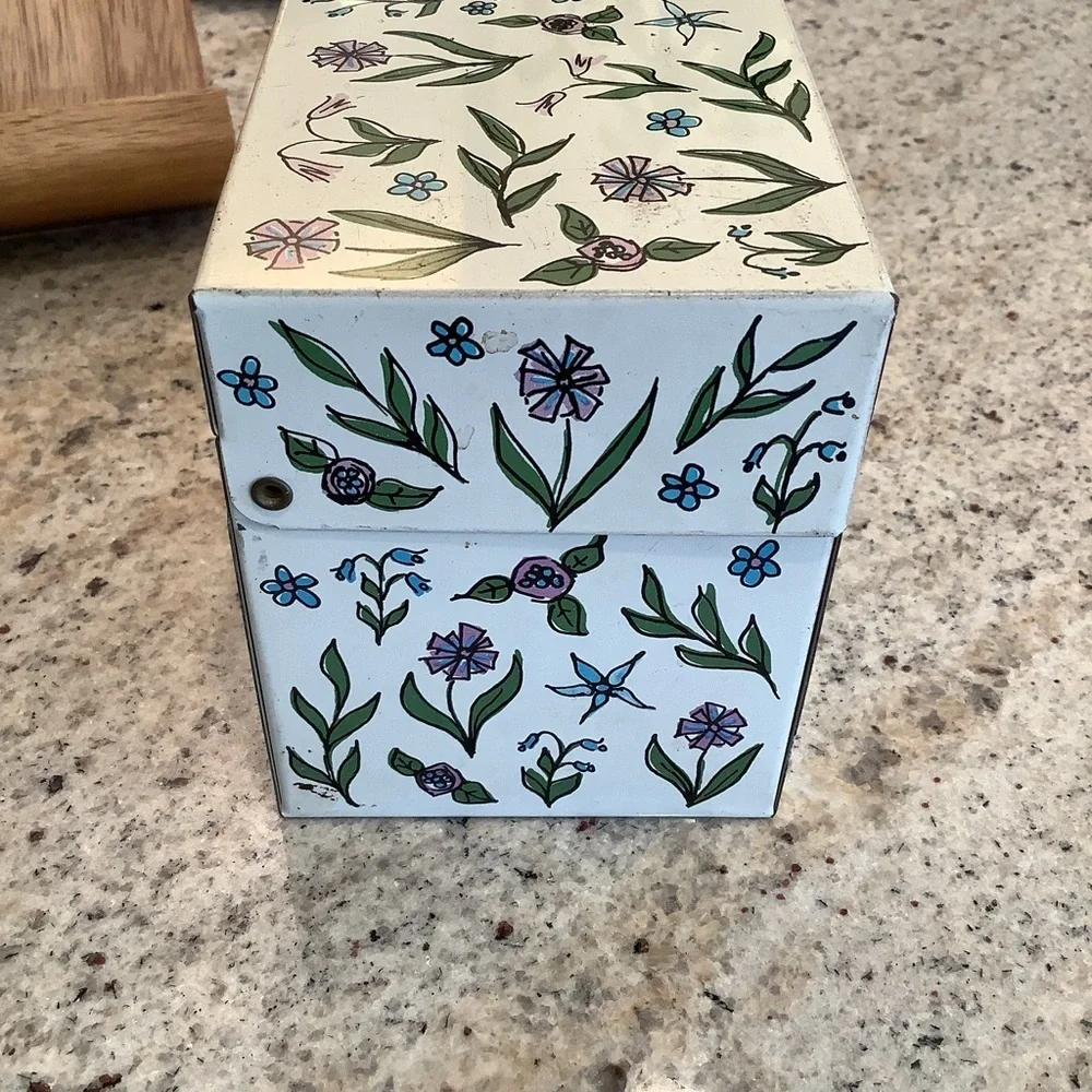 Vintage organize your